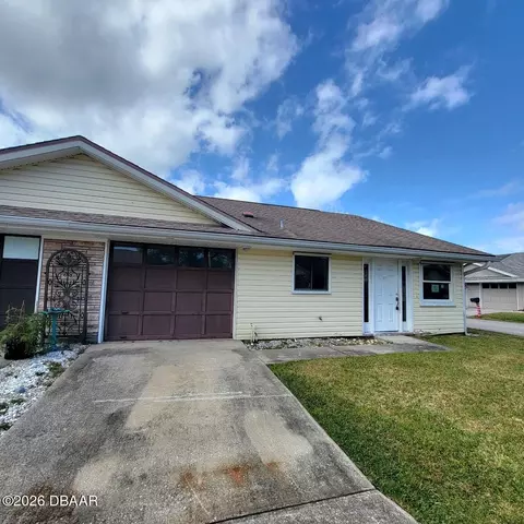 4 Bogey Cir, New Smyrna Beach, FL 32168