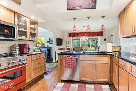 Kitchen - 16 Foxhunter Flt, Ormond Beach, FL 32174 photo 2 of 5