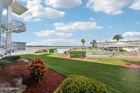 3009-3011 N Halifax Ave, Daytona Beach, FL 32118