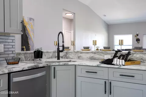 Kitchen - 1738 Palm Rd, Ormond Beach, FL 32174 photo 6 of 6