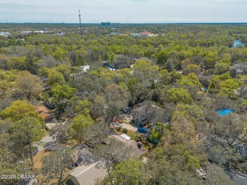 View/Area - 179 Suntree Ct, Ormond Beach, FL 32174 photo 6 of 9