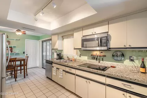Kitchen - 179 Suntree Ct, Ormond Beach, FL 32174 photo 1 of 3