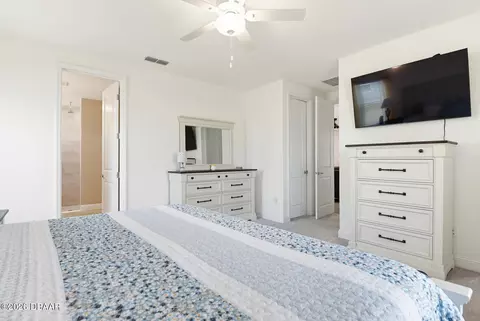 Bedroom - 4175 Clifden Dr, Ormond Beach, FL 32174 photo 4 of 10