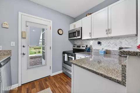 3009 N Halifax Ave, Daytona Beach, FL 32118