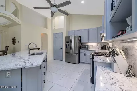Kitchen - 1128 Killarney Dr, Ormond Beach, FL 32174 photo 3 of 4