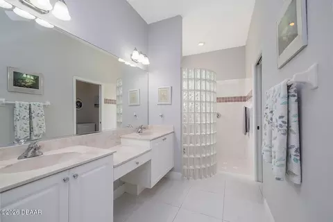 Bath - 1128 Killarney Dr, Ormond Beach, FL 32174 photo 1 of 3