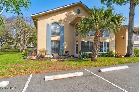 681 Wellington Station Blvd, Ormond Beach, FL 32174