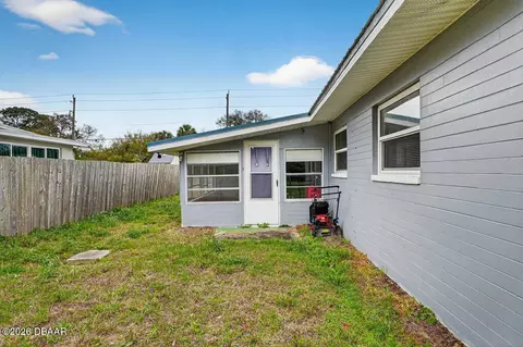 Exterior - 457 Mcintosh Rd, Ormond Beach, FL 32174 photo 2 of 5
