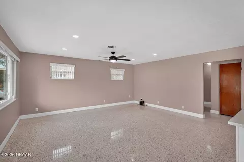Living - 457 Mcintosh Rd, Ormond Beach, FL 32174 photo 4 of 5