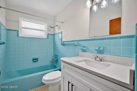 Bath - 457 Mcintosh Rd, Ormond Beach, FL 32174 photo 2 of 4