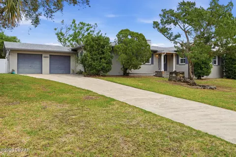 2203 S Peninsula Dr, Daytona Beach, FL 32118