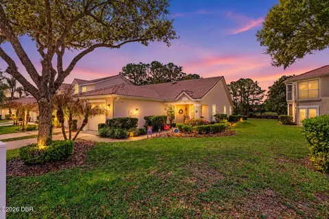26 Golf Villa Dr, Port Orange, FL 32128