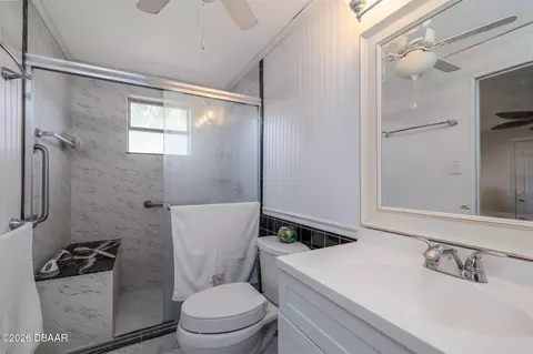 Bath - 525 Lowndes Ave, Ormond Beach, FL 32174 photo 1 of 2