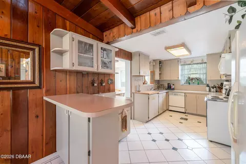 Kitchen - 525 Lowndes Ave, Ormond Beach, FL 32174 photo 1 of 3