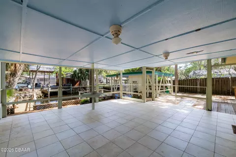 Exterior - 525 Lowndes Ave, Ormond Beach, FL 32174 photo 5 of 11