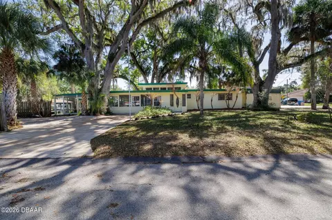 Exterior - 525 Lowndes Ave, Ormond Beach, FL 32174 photo 1 of 11