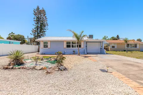 40 Palmetto Dr, Ormond Beach, FL 32176