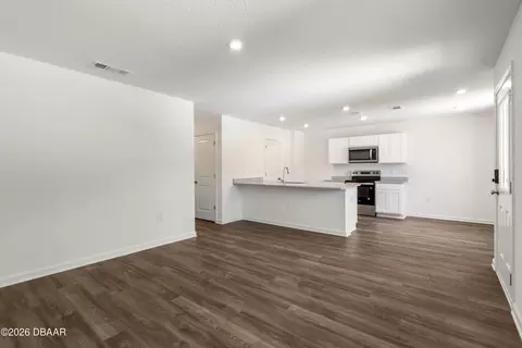 Living - 5540 Chestnut Ave, Bunnell, FL 32110 photo 1 of 2