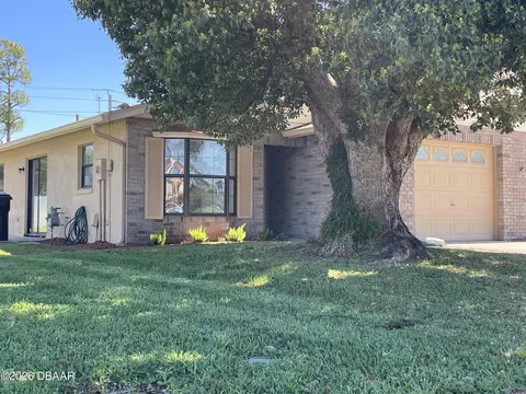 154 Woodbridge Cir S, Daytona Beach, FL 32119