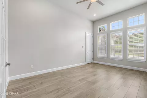 Living - 534 Wingspan Dr, Ormond Beach, FL 32174 photo 11 of 17