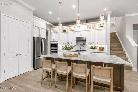 Kitchen - 534 Wingspan Dr, Ormond Beach, FL 32174 photo 4 of 8