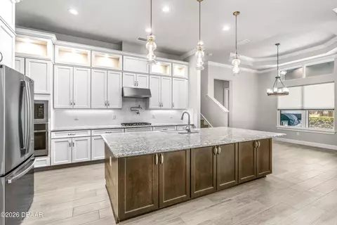 Kitchen - 534 Wingspan Dr, Ormond Beach, FL 32174 photo 2 of 8