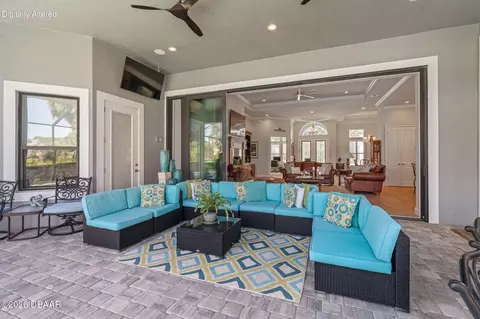 Exterior - 534 Wingspan Dr, Ormond Beach, FL 32174 photo 9 of 12