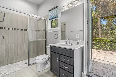 Bath - 534 Wingspan Dr, Ormond Beach, FL 32174 photo 6 of 7