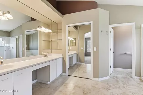 Bath - 409 Seabrook Rd, Ormond Beach, FL 32174 photo 1 of 4
