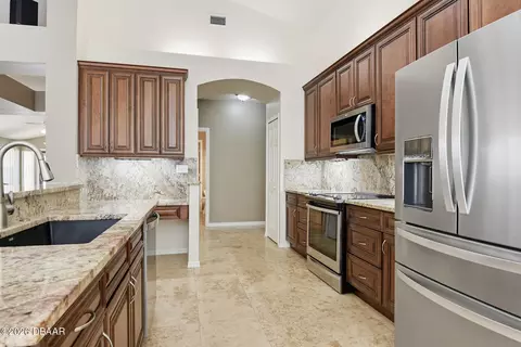 Kitchen - 409 Seabrook Rd, Ormond Beach, FL 32174 photo 2 of 5
