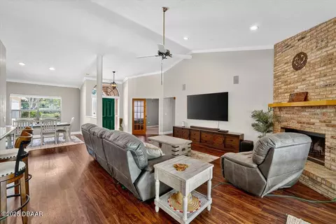 Living - 33 Laurel Ridge Break, Ormond Beach, FL 32174 photo 3 of 3