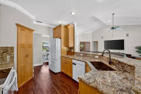 Kitchen - 33 Laurel Ridge Break, Ormond Beach, FL 32174 photo 1 of 3