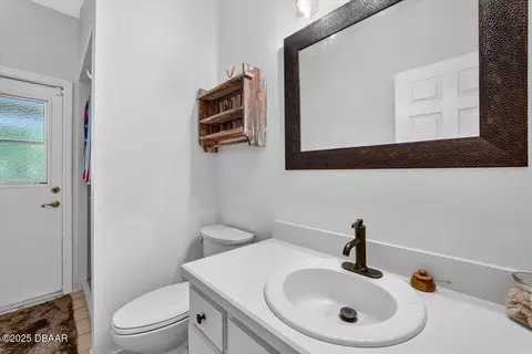 Bath - 33 Laurel Ridge Break, Ormond Beach, FL 32174 photo 4 of 6