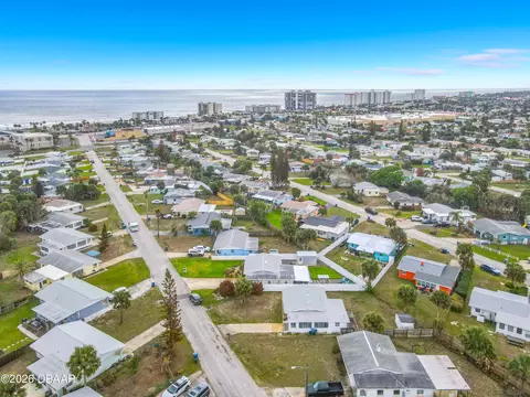 View/Area - 28 Palm Dr, Ormond Beach, FL 32176 photo 2 of 6