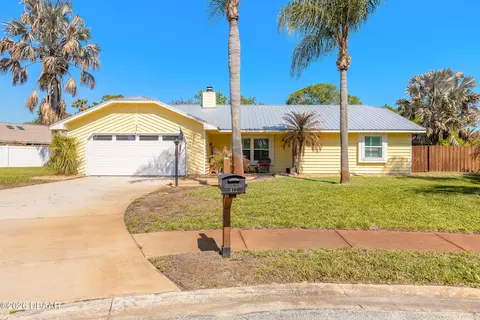 977 Sand Crest Dr, Port Orange, FL 32127