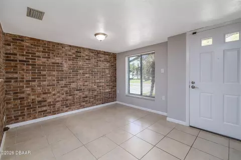 33 Sycamore Cir, Ormond Beach, FL 32174 photo 6