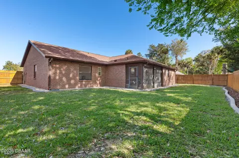 Exterior - 8 Aston Cir, Ormond Beach, FL 32174 photo 5 of 6