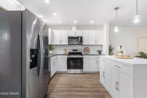 Kitchen - 8 Aston Cir, Ormond Beach, FL 32174 photo 3 of 5