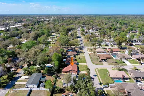 View/Area - 8 Aston Cir, Ormond Beach, FL 32174 photo 4 of 5