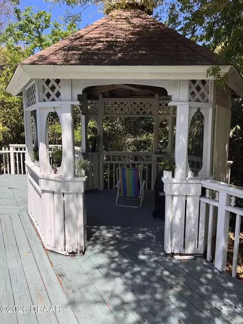 Exterior - 203 Grove St, Ormond Beach, FL 32174 photo 2 of 6