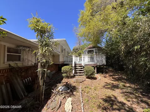 Exterior - 203 Grove St, Ormond Beach, FL 32174 photo 5 of 6