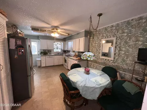 Kitchen - 203 Grove St, Ormond Beach, FL 32174 photo 3 of 5