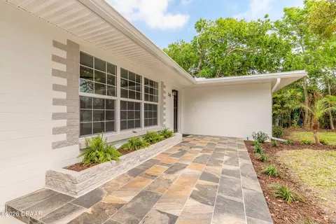 Exterior - 39 Willis Dr, Ormond Beach, FL 32176 photo 2 of 5