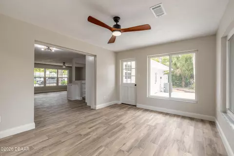 Living - 39 Willis Dr, Ormond Beach, FL 32176 photo 7 of 8
