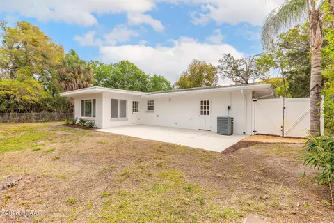 Exterior - 39 Willis Dr, Ormond Beach, FL 32176 photo 4 of 5