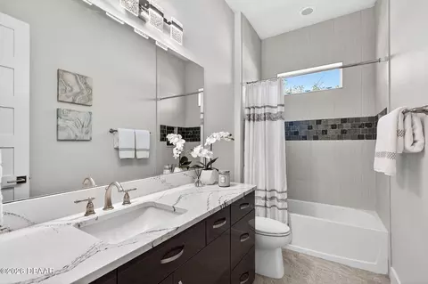 Bath - 513 Wingspan Dr, Ormond Beach, FL 32174 photo 8 of 8