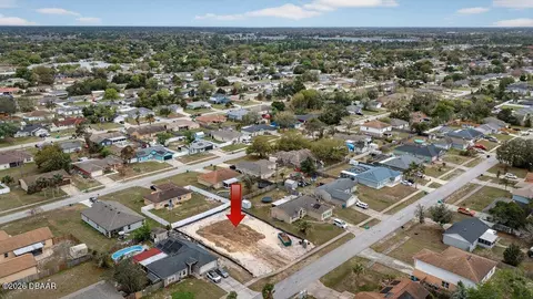2833 Corrigan Dr, Deltona, FL 32738