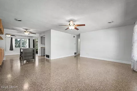 Living - 213 Lynnhurst Dr, Ormond Beach, FL 32176 photo 1 of 6