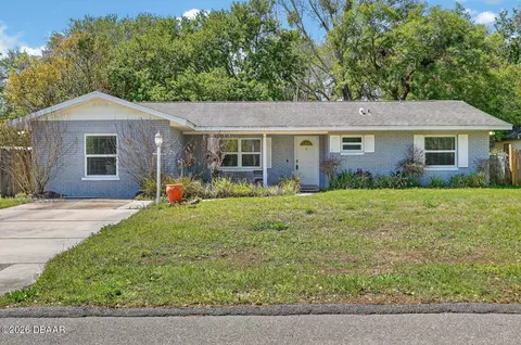 262 Clara Vista St, Debary, FL 32713