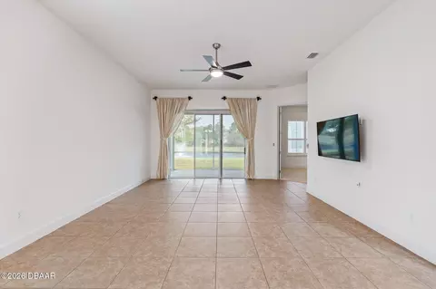 Living - 732 Aldenham Ln, Ormond Beach, FL 32174 photo 7 of 7
